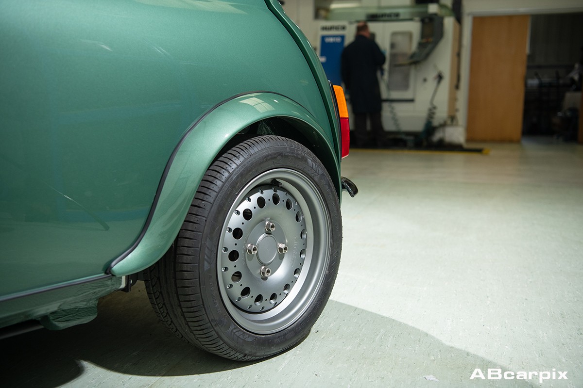 D-Type 13" Mini Wheel